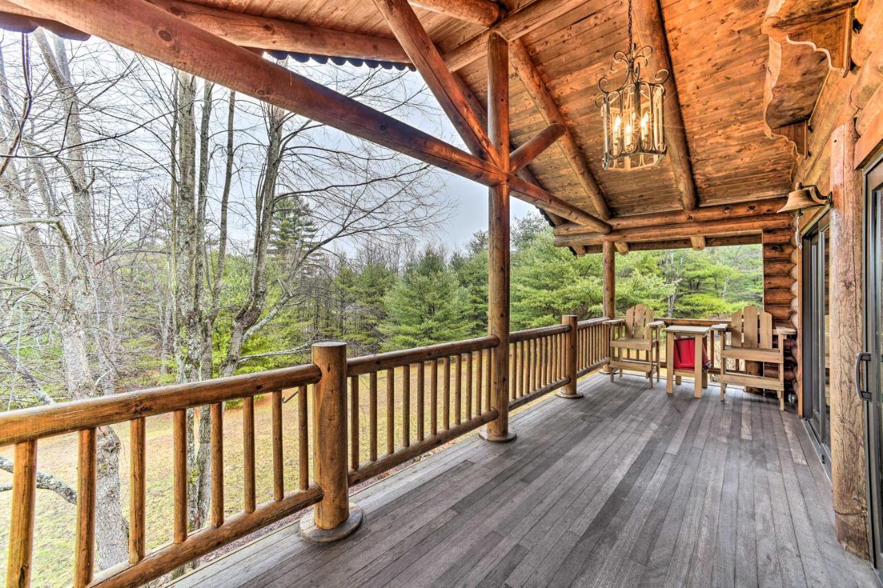 Spacious Cabin With Decks Near Saratoga Springs Middle Grove Ngoại thất bức ảnh