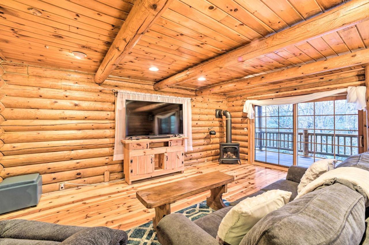 Spacious Cabin With Decks Near Saratoga Springs Middle Grove Ngoại thất bức ảnh