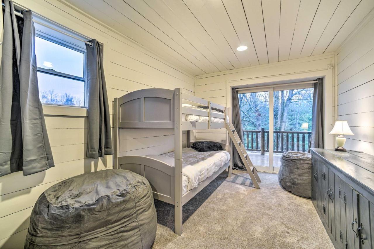 Spacious Cabin With Decks Near Saratoga Springs Middle Grove Ngoại thất bức ảnh